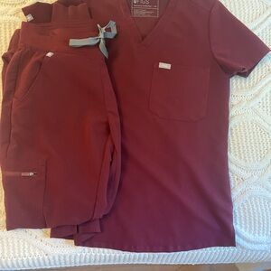 Figs Maroon Scrub Set with V-Neck Top and Drawstring Pants